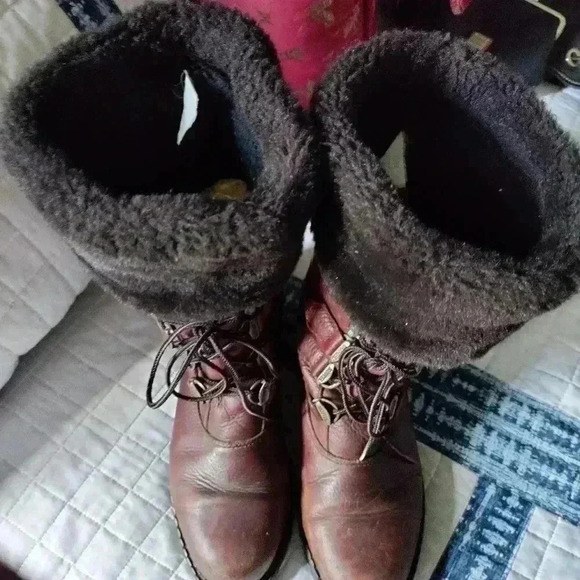 Sorel boots - Picture 6 of 9